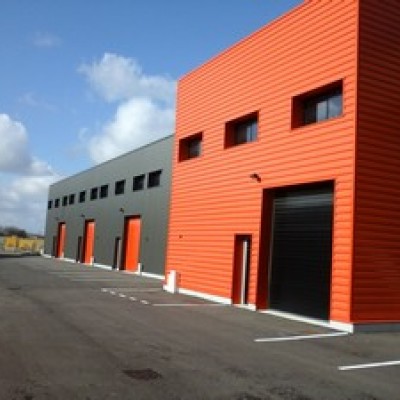 Local d'activité à louer 200 m² - ABBEVILLE 80 - Location et vente immobilières pour professionnels BATI-LOC (1)